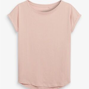 🩷Cynthia Rowley Pink crew neck, cap sleeved T-Shirt🩷